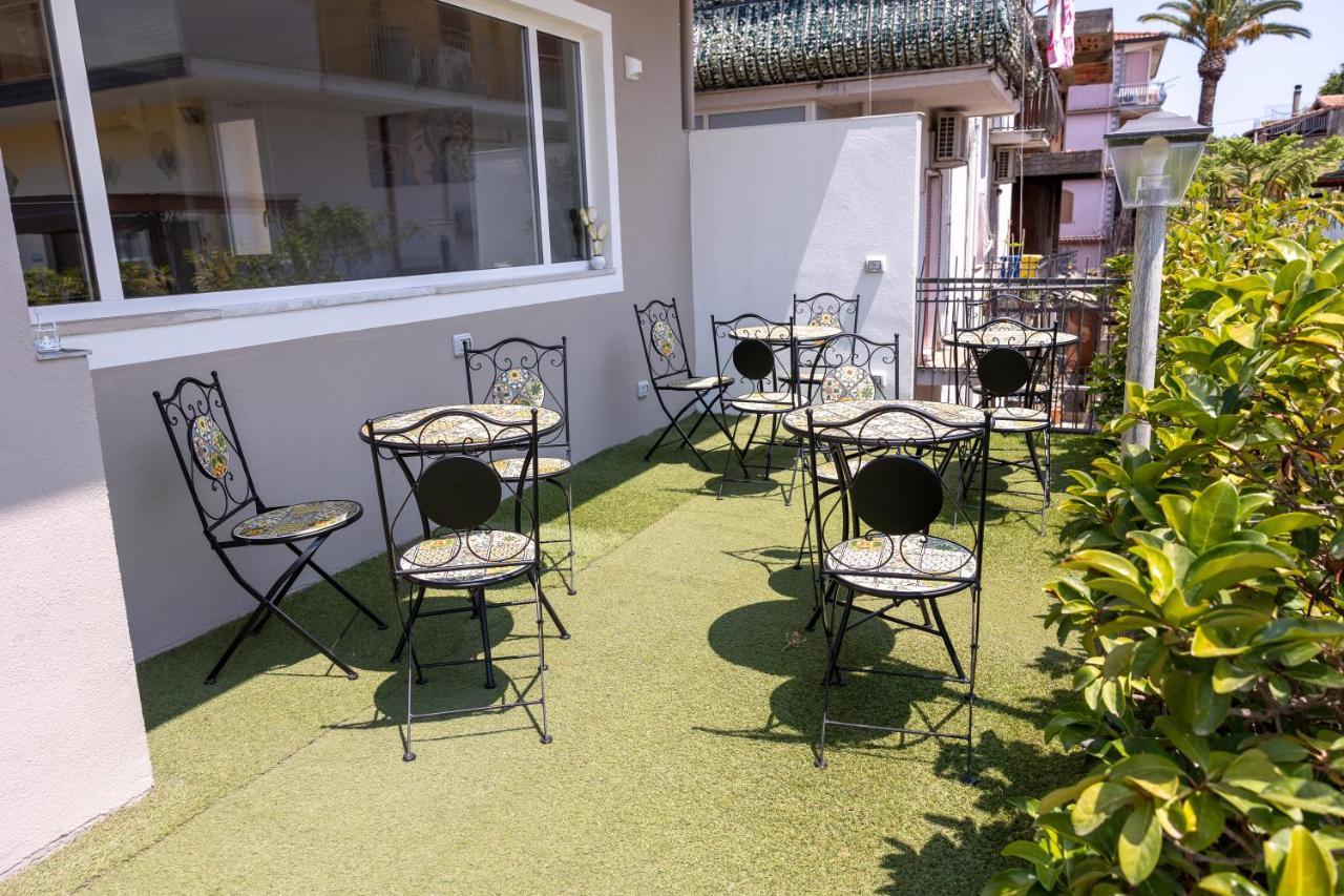 Sicily In Love 2 - Rooms & Breakfast Taormina Dış mekan fotoğraf