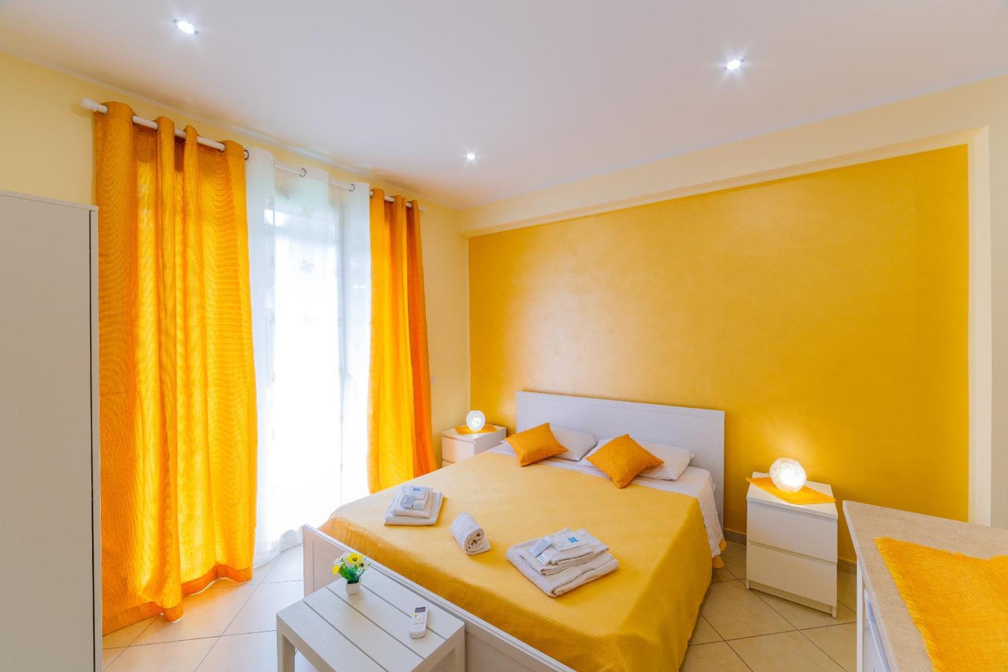 Sicily In Love 2 - Rooms & Breakfast Taormina Dış mekan fotoğraf